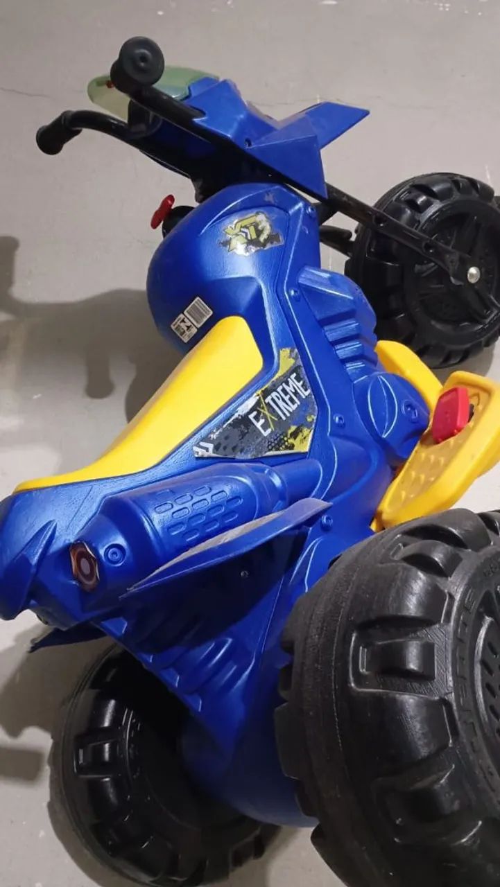 Moto elétrica semi nova 