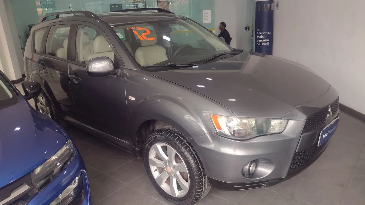 Mitsubishi Outlander 2012