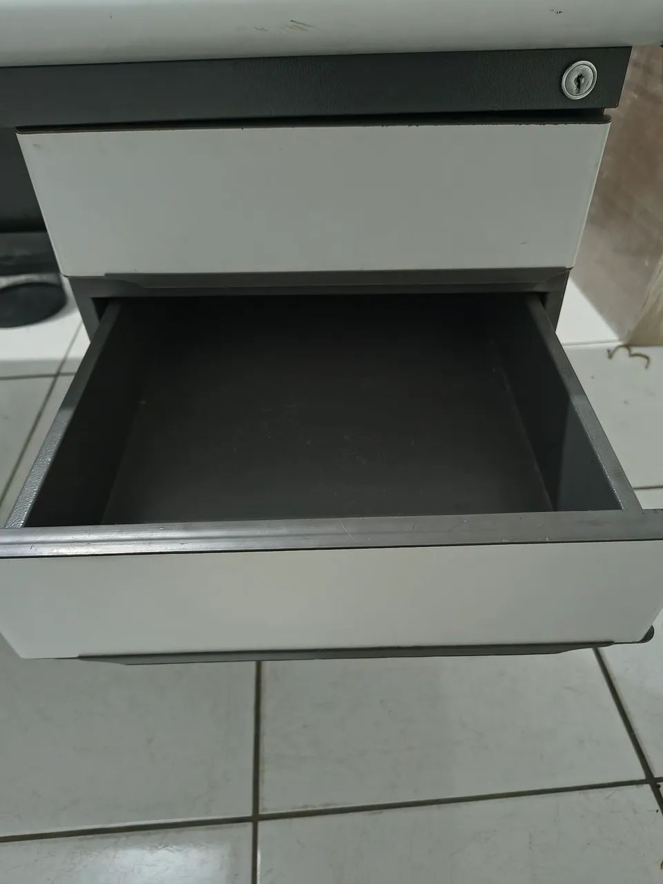 Mesa em aço escritório  - Foto 5