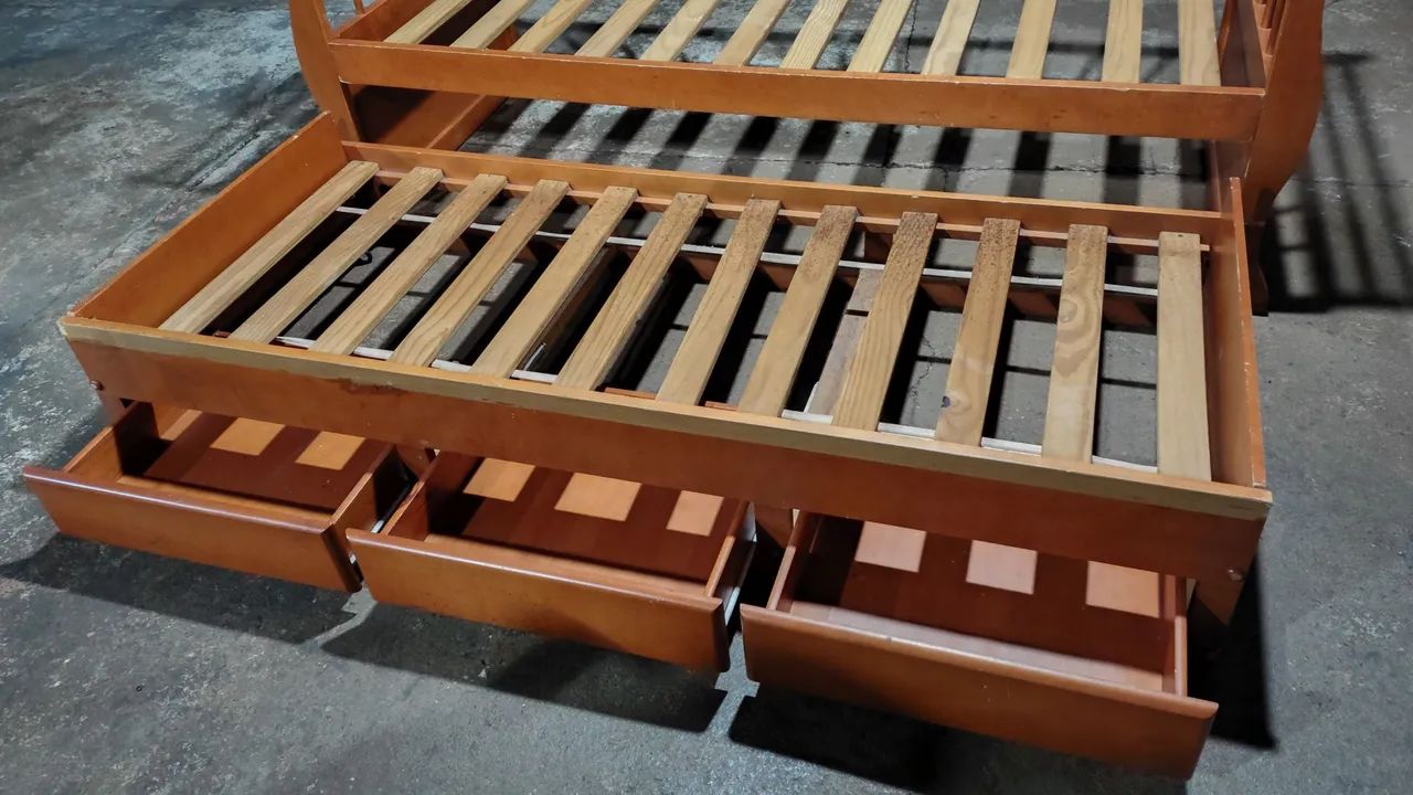 Cama de casal e Bicama madeira rústica  - Foto 5