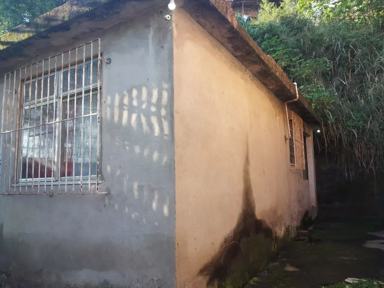 CASA COM 2 QUARTOS EM ANCHIETA - ACEITO ENTRADA - Foto 4