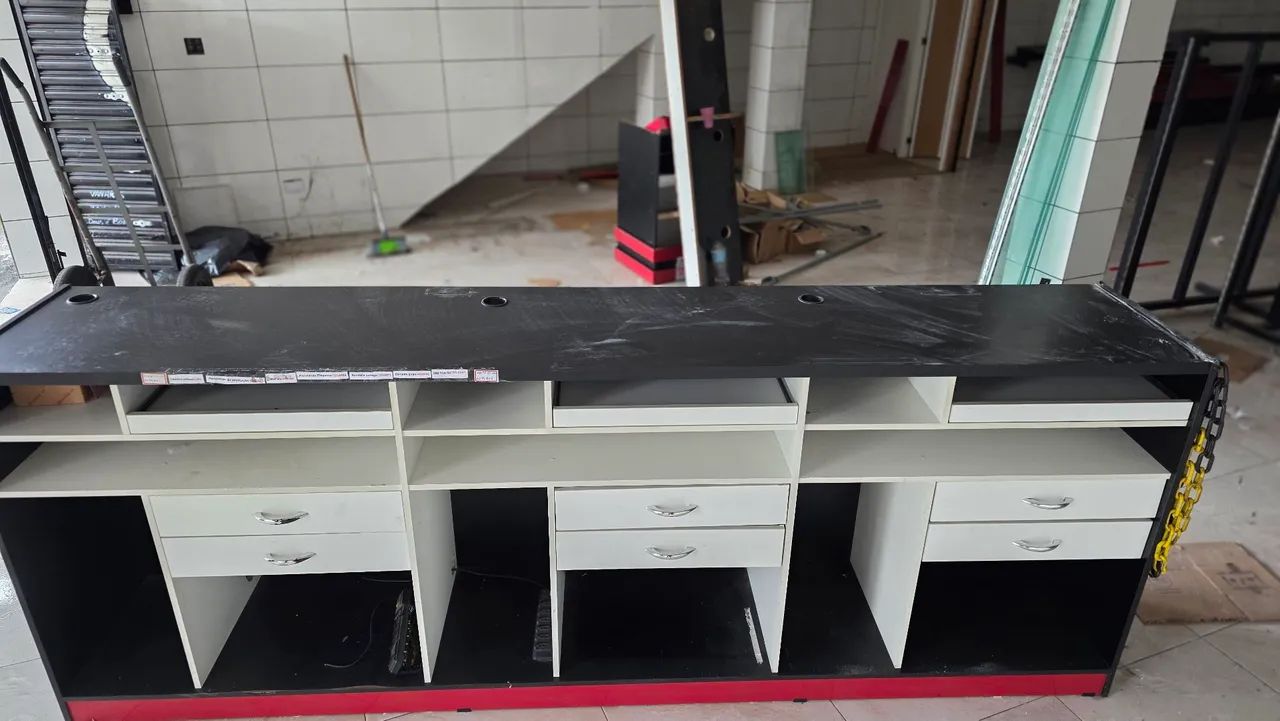 Balcão de Caixa para 3 PDVs - 2,79m com 6 Gavetas e Divisórias - Foto 3