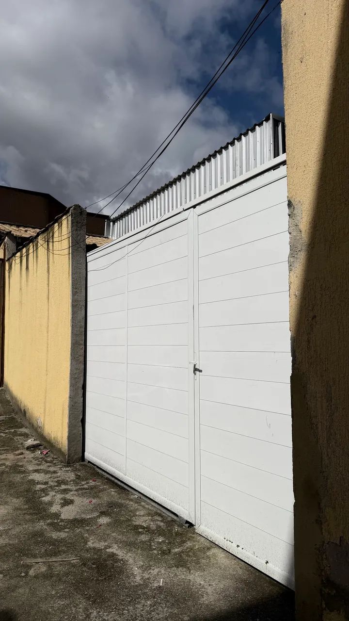 Alugo casa com quintal  - Foto 2