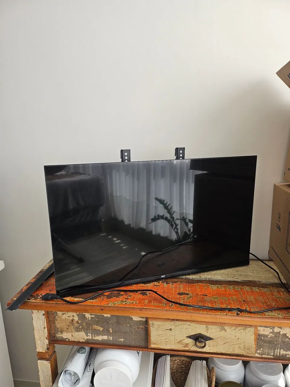 Smart TV 32" HQ Screen Bivolt (Modelo HQS32NKH) - Perfeito Estado