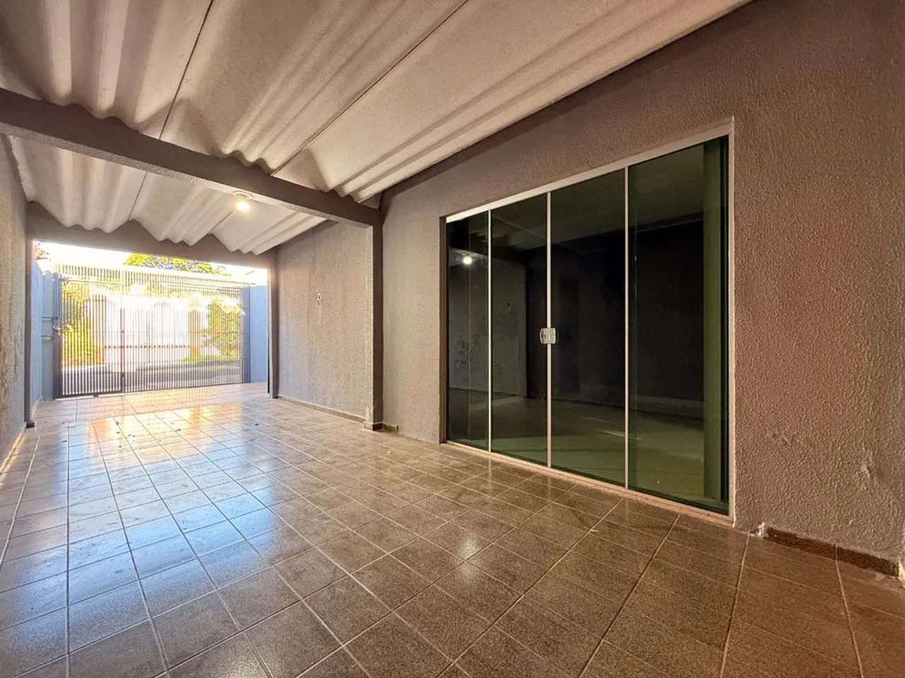 Casa para alugar em Maringá, Vila Esperança, com 2 quartos, com 81.67 m² - Foto 3