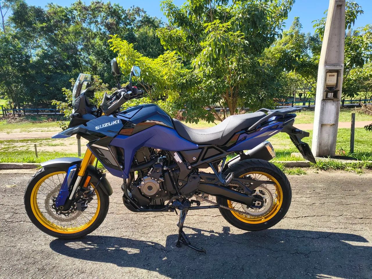 VSTROM 800 DE 2025 - Foto 5