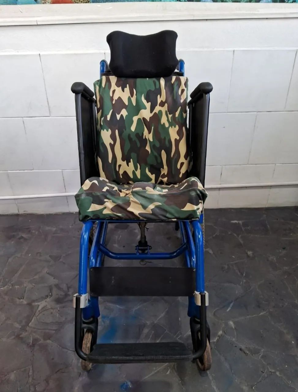 Cadeira de Rodas ortobras  adaptada 
