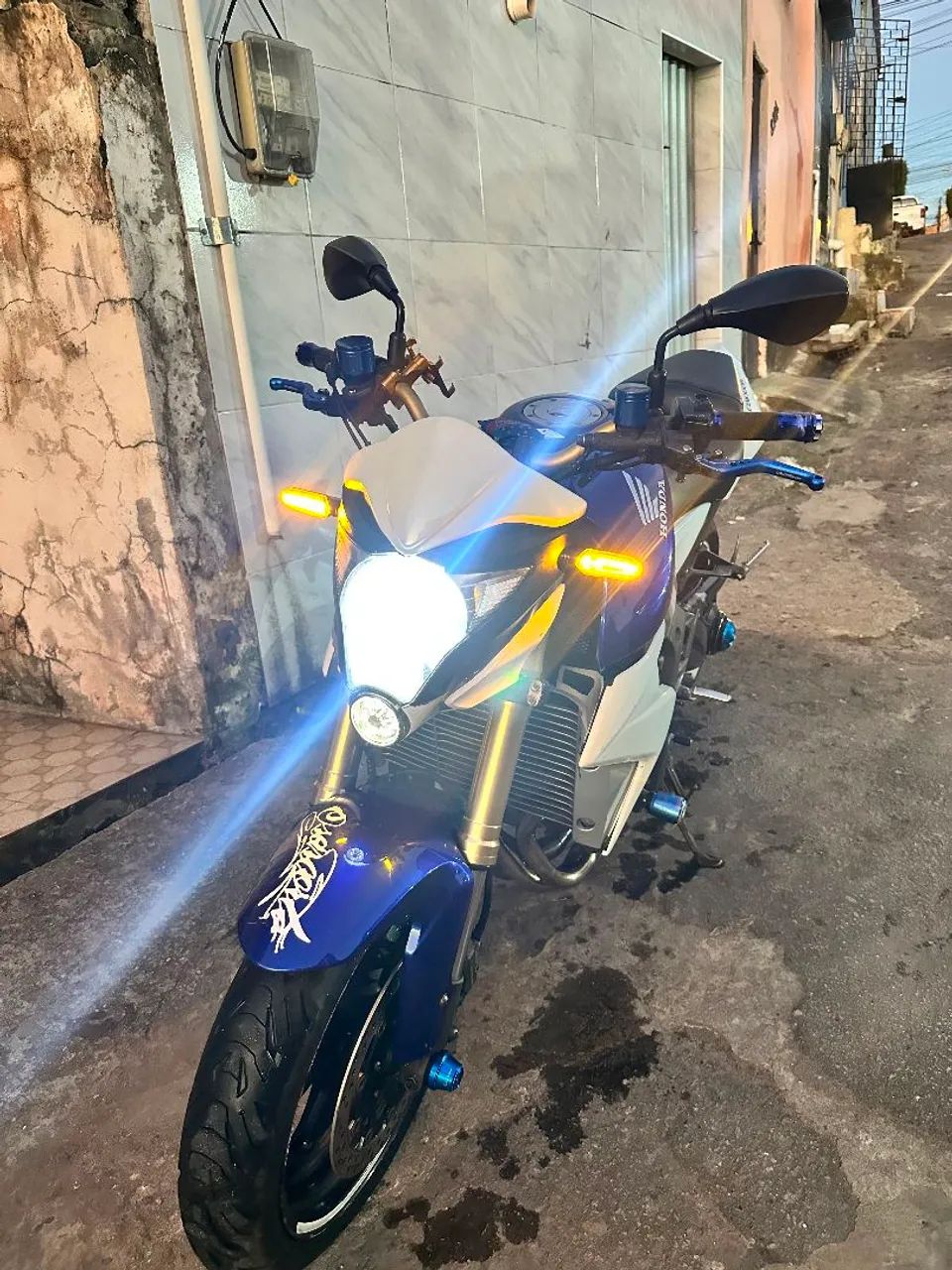 Vendo cb1000r ano 2011 - Foto 2