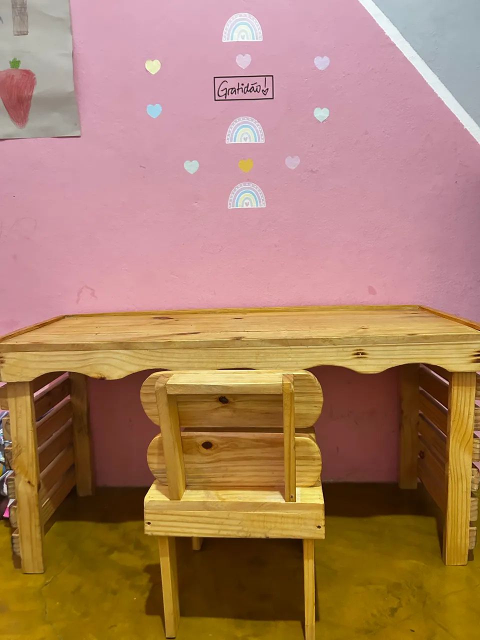 Mesinha Infantil de Madeira + Cadeira