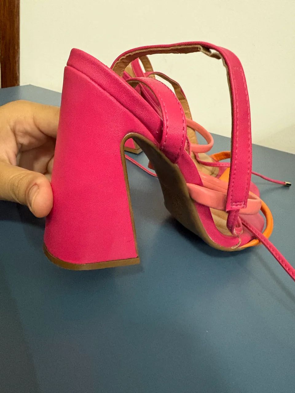 Sandália VIZZANO - SALTO BLOCO COM AMARRAÇÃO - Foto 3