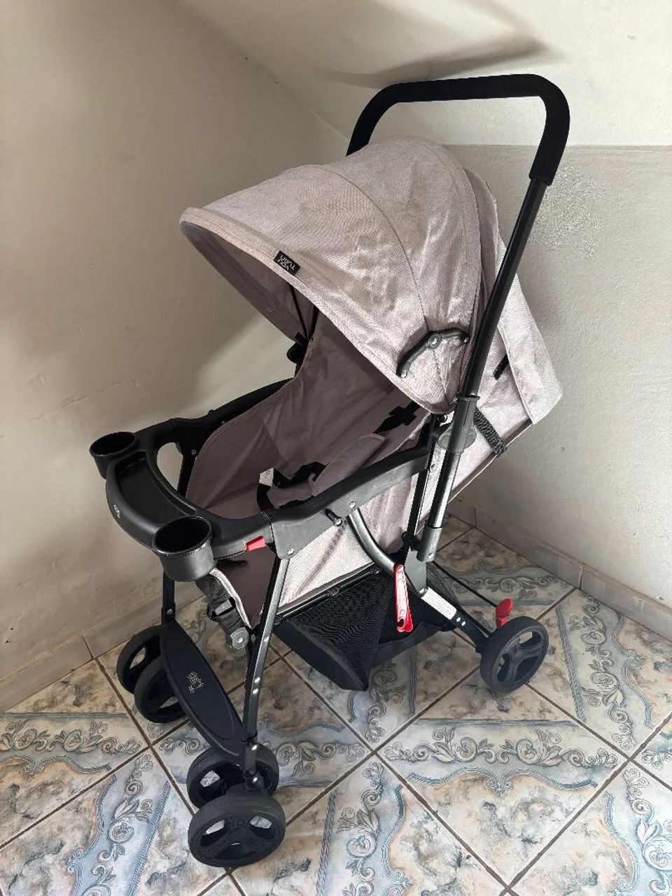 Carrinho de bebê alça reversível  - Foto 4