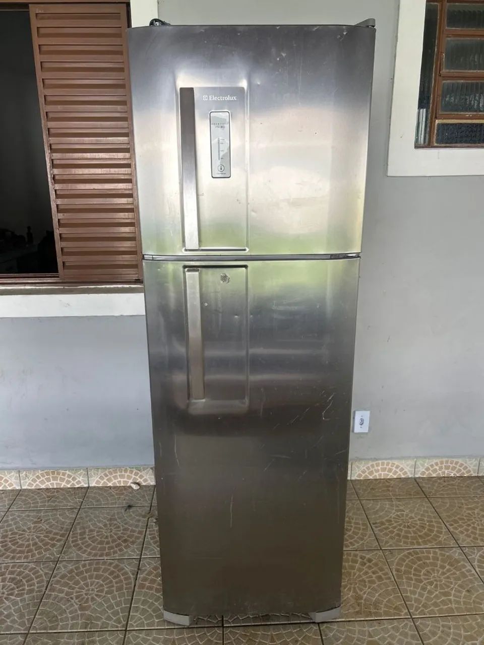 ELETROLUX INOX PERFEITO ESTADO - Foto 2