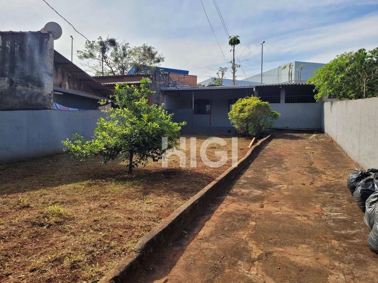Casa c/ 1 quarto, 70 m², R. Charles Robert Darwin, 25 - Jd. Maringá - Foto 2