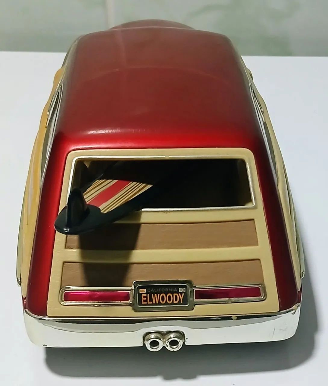 Miniatura 1/18 Mercury Woodie vermelho - Hobbies e coleções