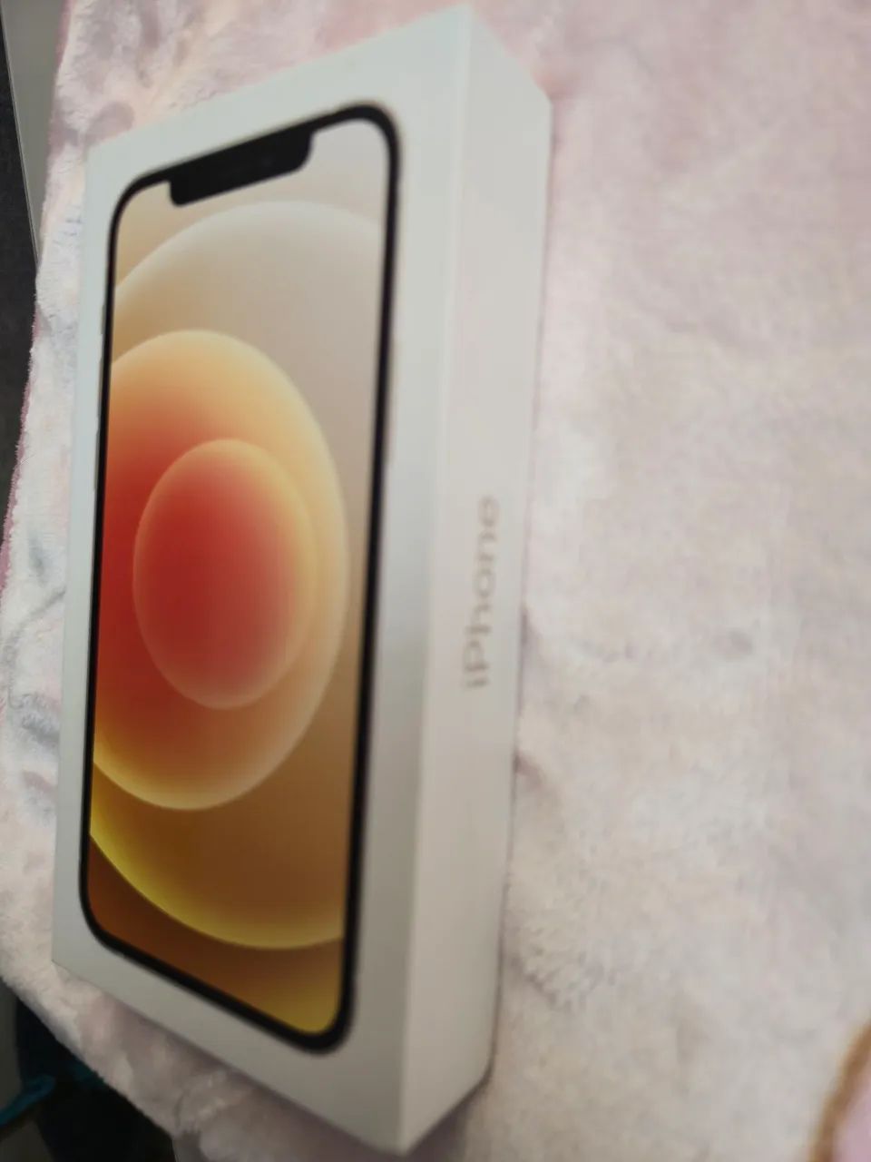 Iphone 12 branco 64gb - impecável - Celulares e Smartphones