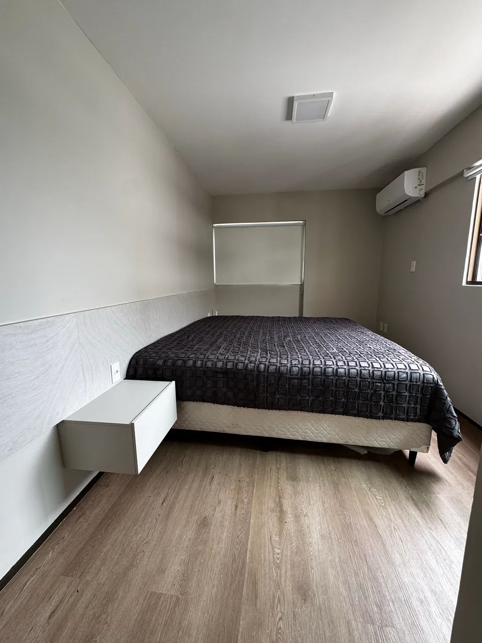 Quarto e sala na quadra da praia - Foto 12