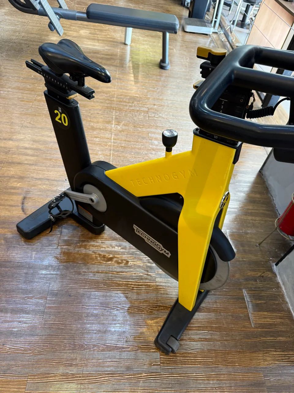 Bike de Spininng Technogym  - Foto 5