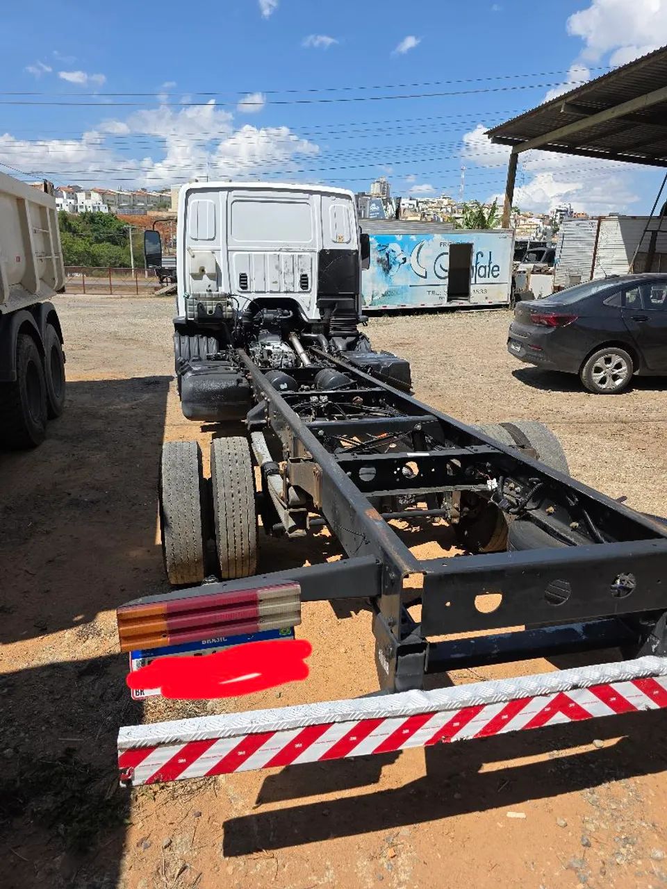 Accelo 815 ano 15/16 - Foto 2