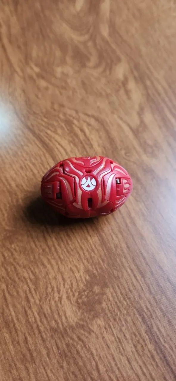 Bakugan Pyrus Carlsnaut - Foto 2