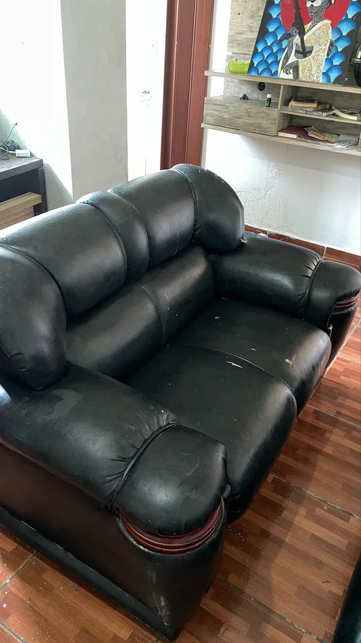 Sofa de couro 2 e 3 lugares  - Foto 3