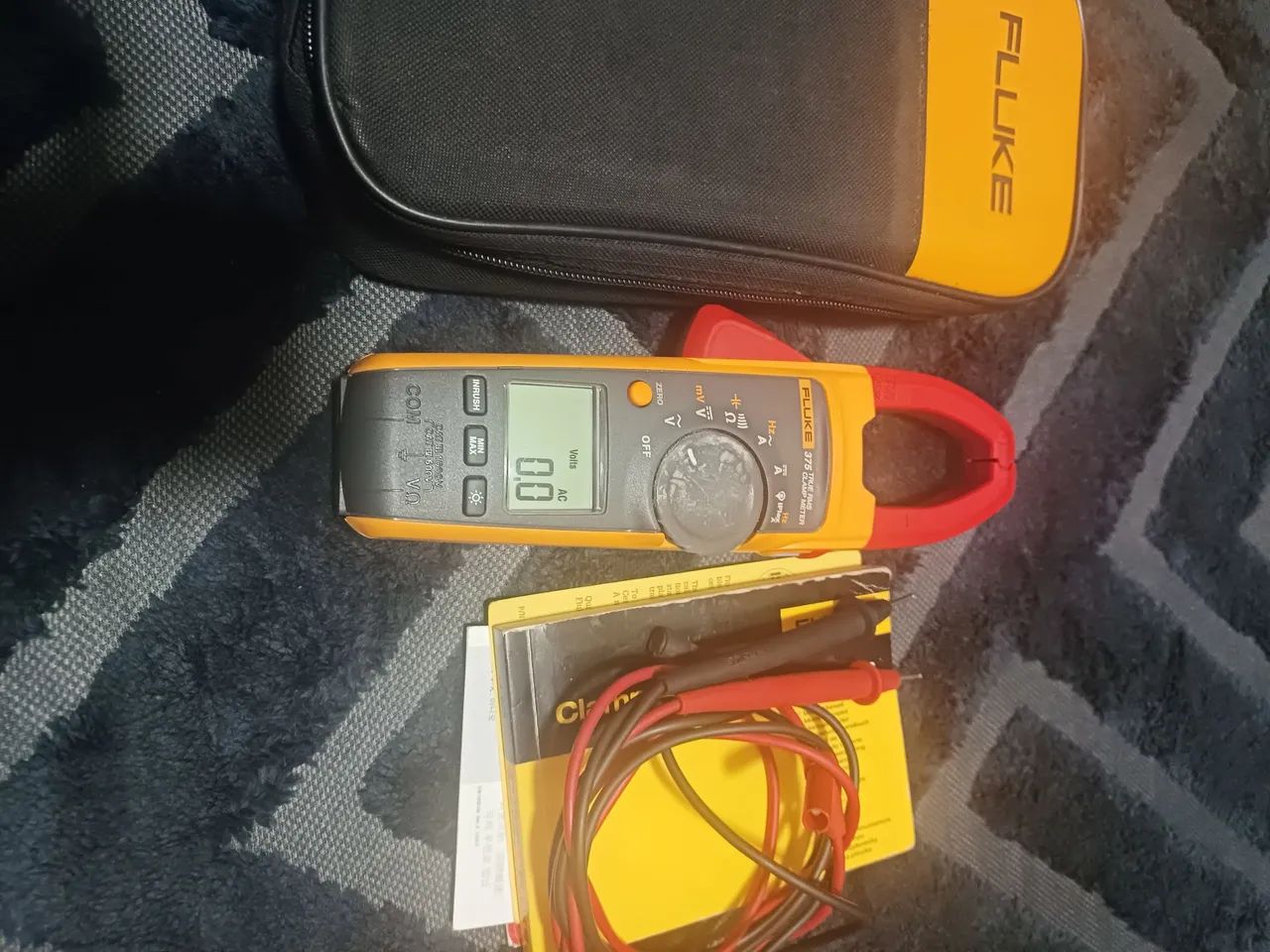 Alicate amperímetro fluke 375