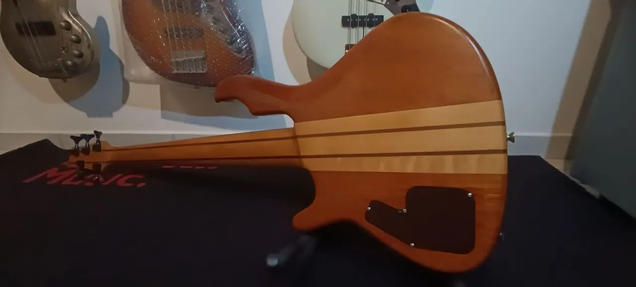 Contra baixo luthier 5c ativo  - Foto 4