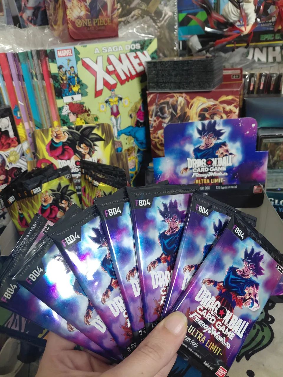 Kit com 14 Booster Dragon Ball FW TCG - Foto 3