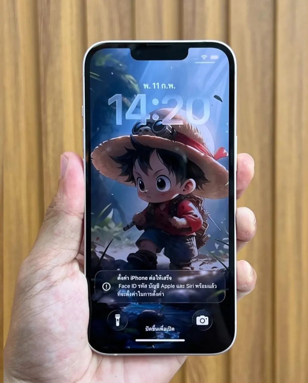 iPhone 13 128GB Branco  - Foto 3