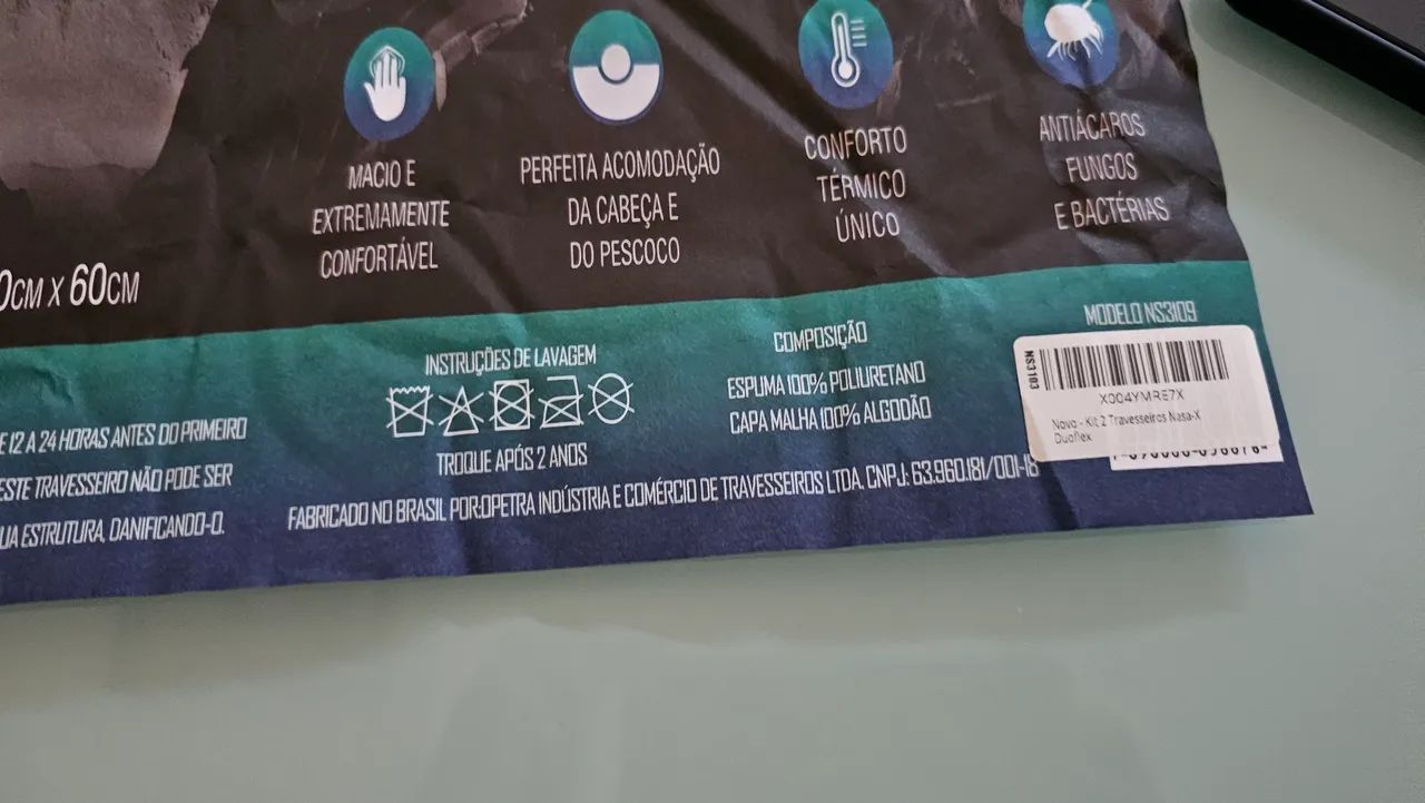Travesseiros novos, sem uso. 
