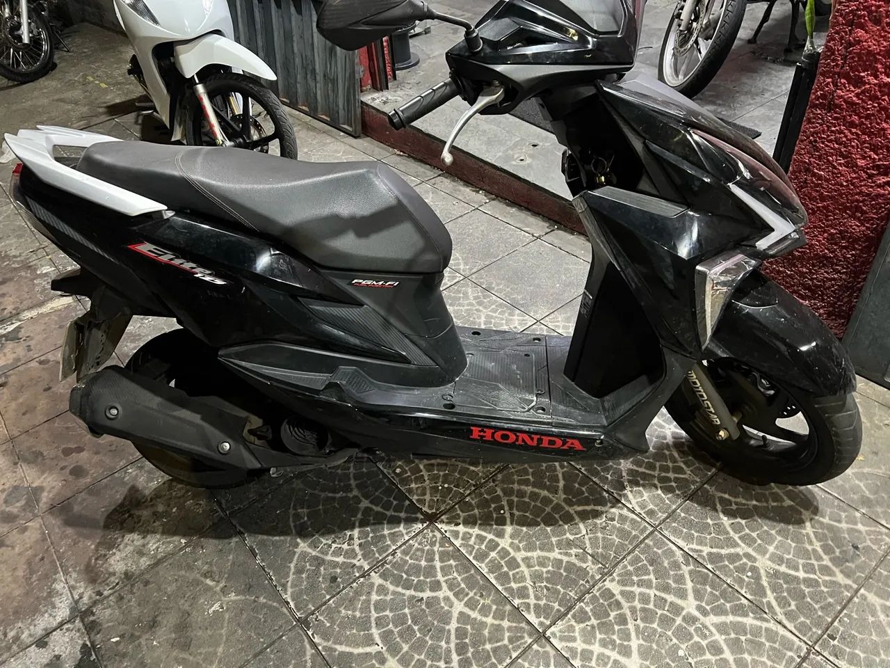 Elite  - Foto 3