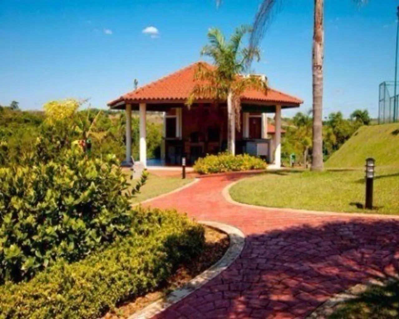 Terreno plano em condomínio, com 1000m² - Foto 4