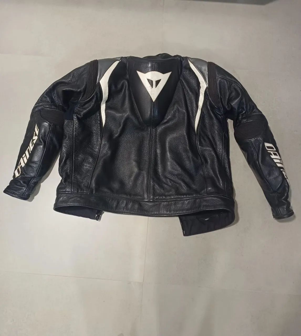 Macacão motociclista couro dainese - Foto 2