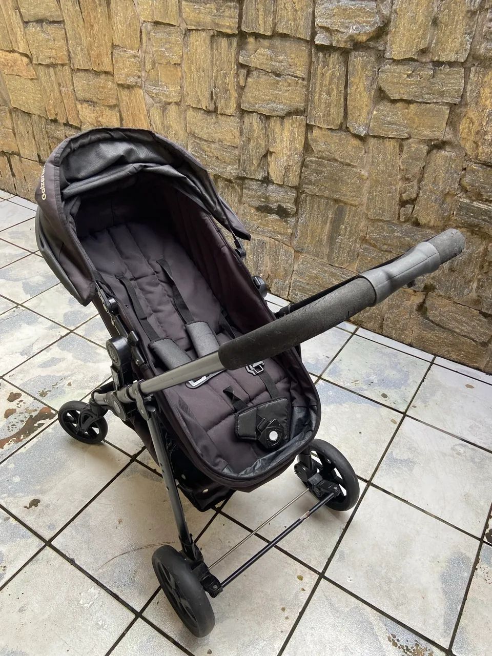 Carrinho de bebê Moisés + bebê conforto e base  - Foto 5