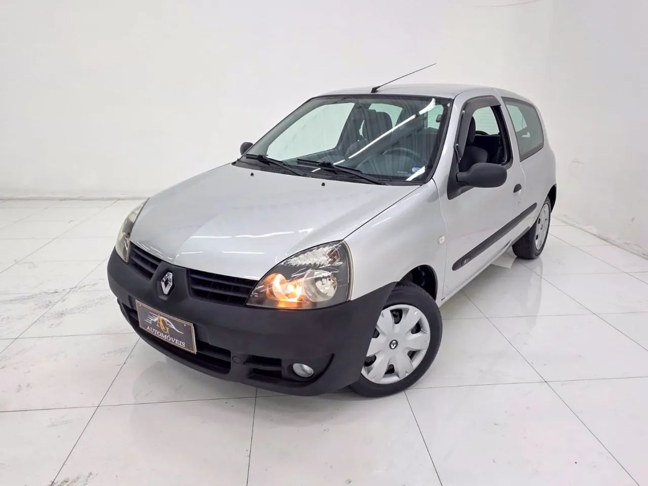 Renault Clio 2010 - Foto 2