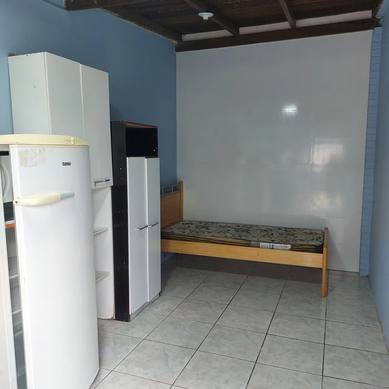 Alugo quarto na vargem grande 