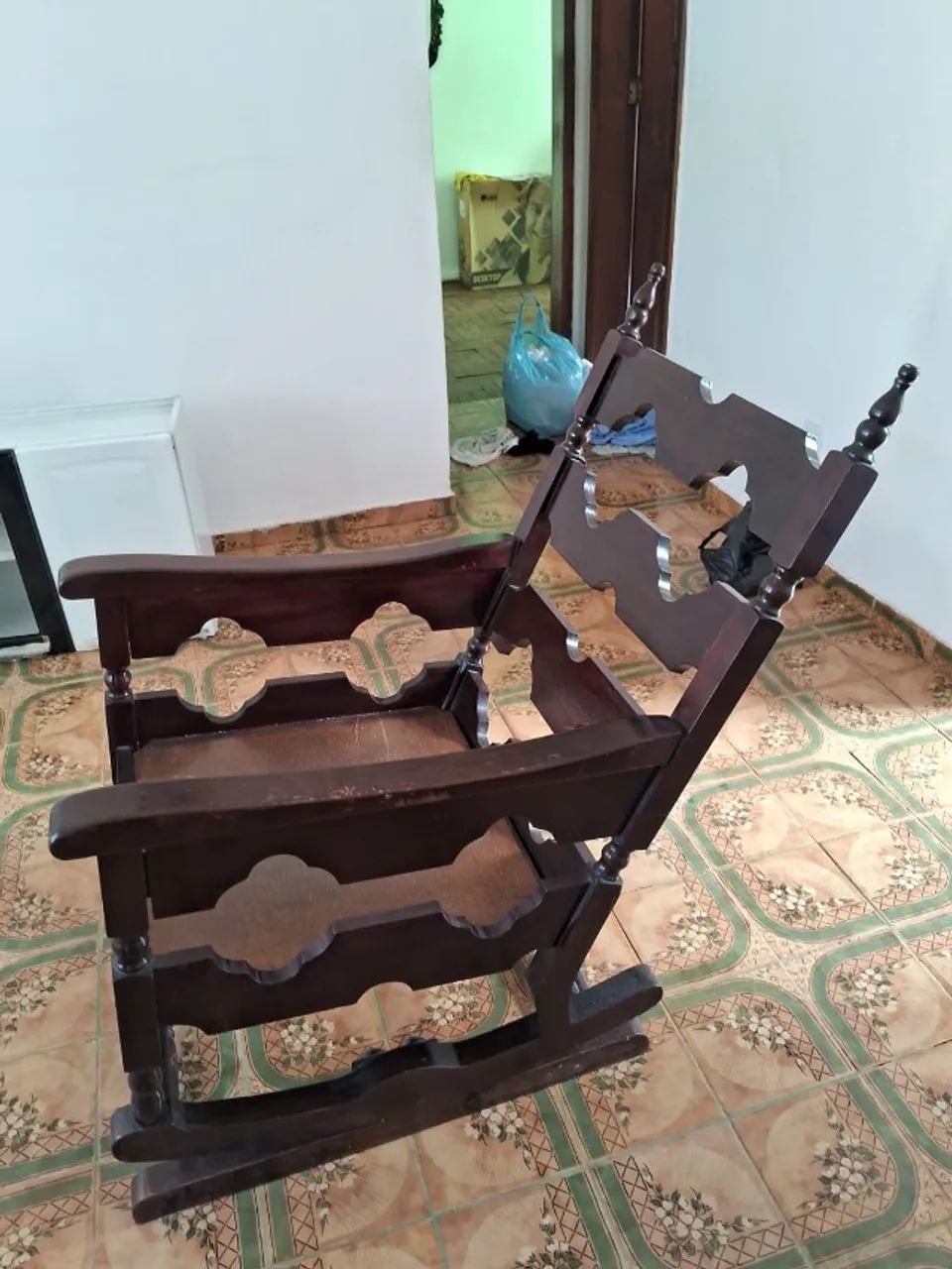 cadeira de balanço madeira maciça - Foto 3