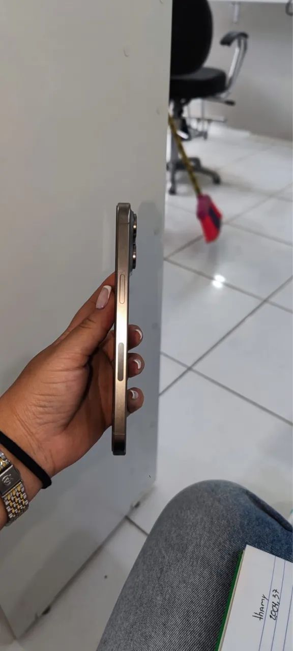 iPhone 15 pro Max, de 256GB (usado)  - Foto 3