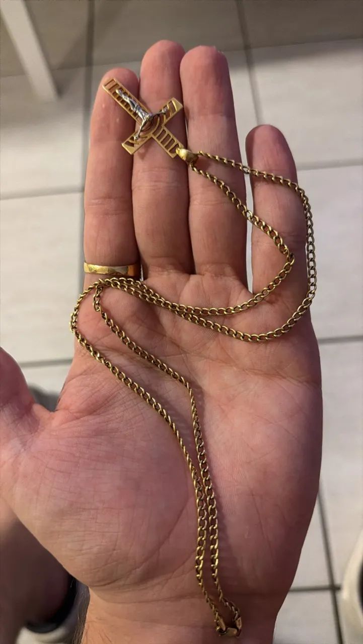 Cordão e pingente de ouro 18 k extra 480 a grama