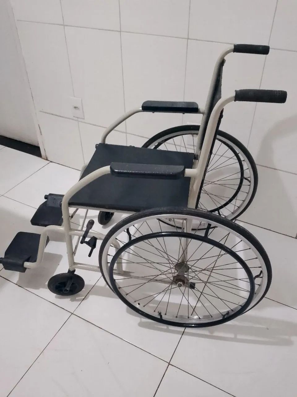 Cadeira de roda  - Foto 4