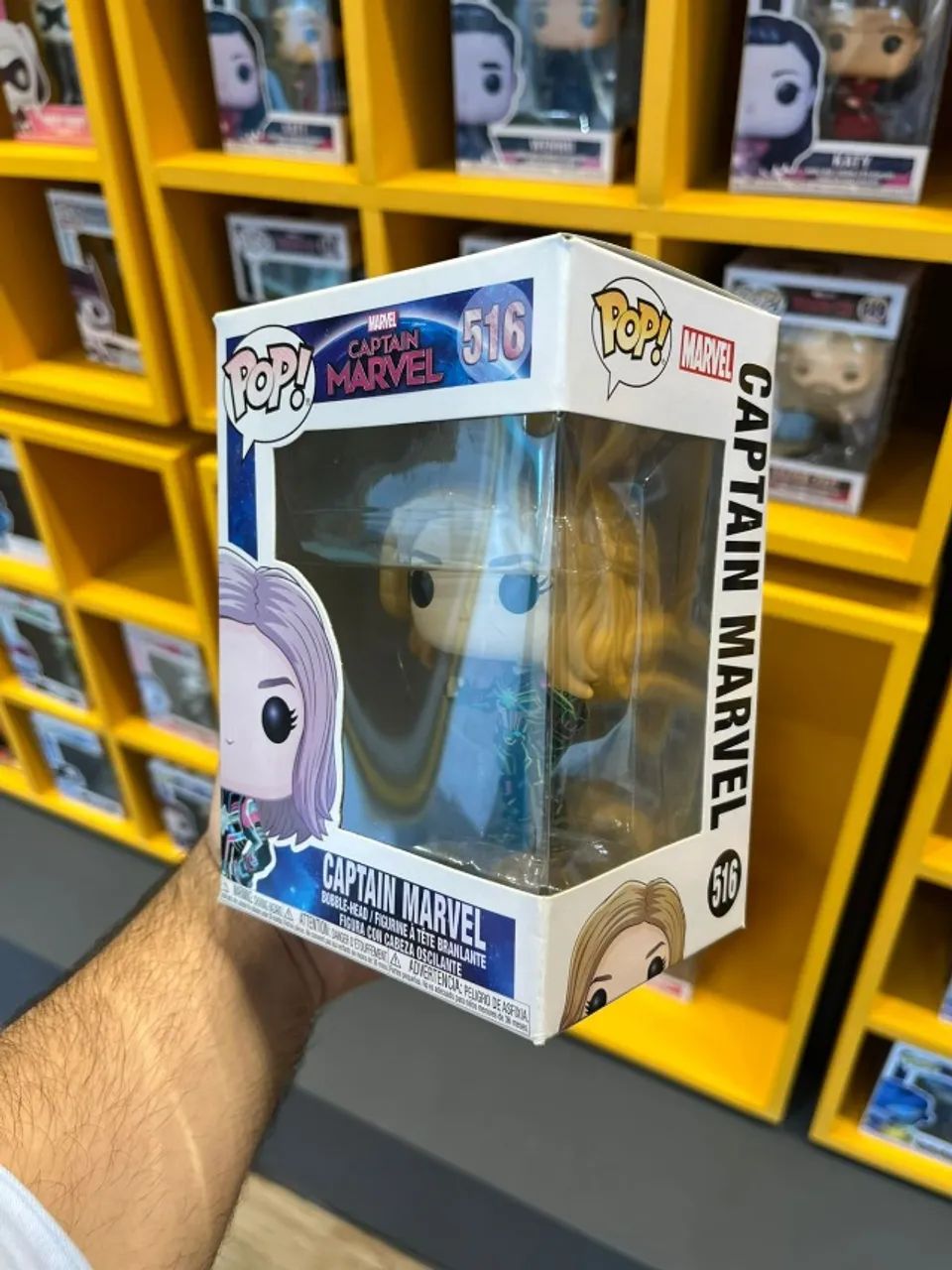 Funko Pop! Captain Marvel #516 Novo! Lacrado! - Foto 2