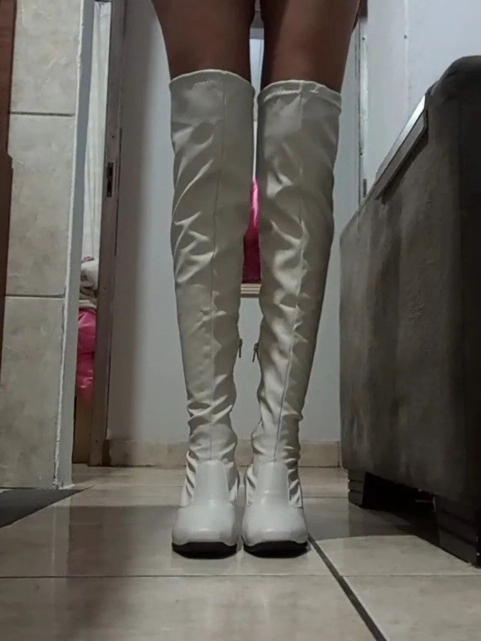 Bota feminina branca  - Foto 2