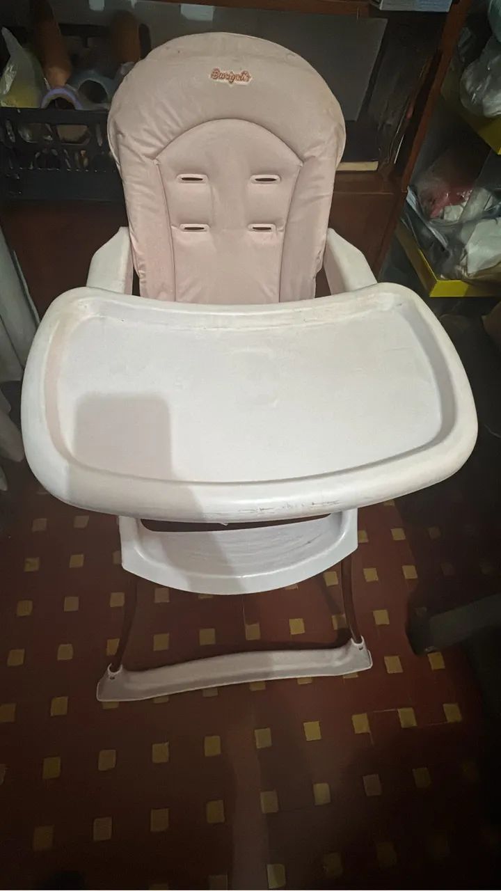 Cadeira de refeição para bebê usado 