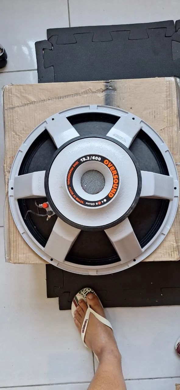 Alto Falante Oversound Subwoofer 18 600w Rms 8 Ohms - SemiNovo