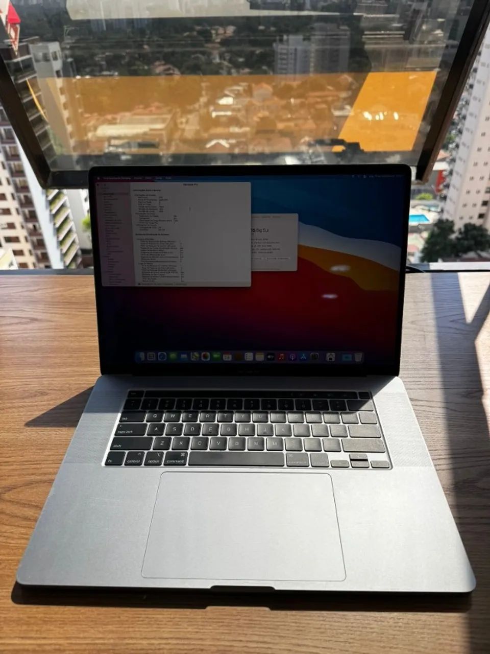 MacBook Pro 16