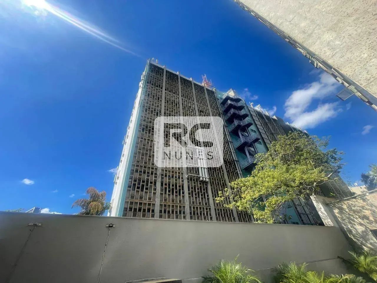 Andar corporativo com cerca de 1.320 m² em uma só laje - Foto 5