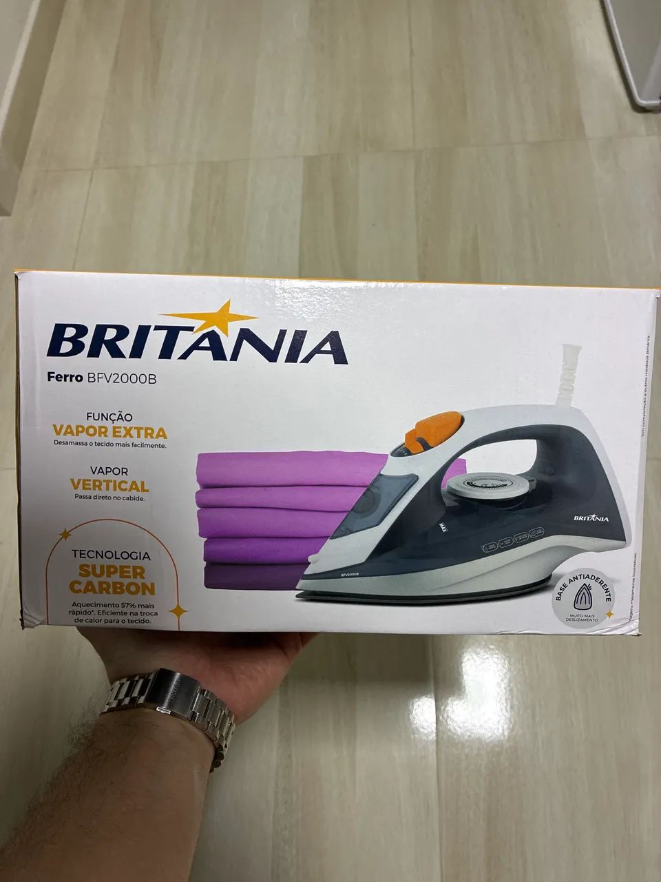 Ferro de passar roupas britania BFV2000B 220v