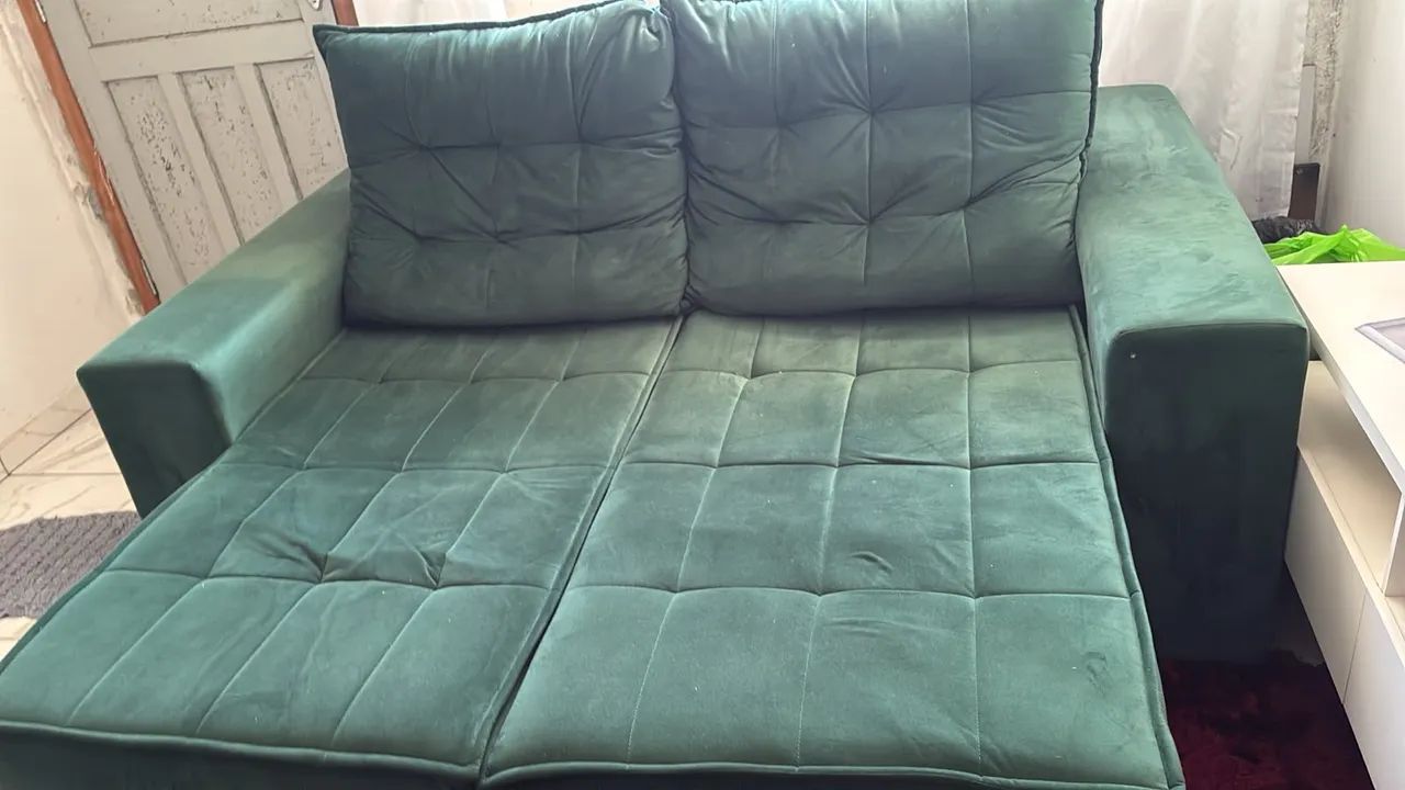 Sofá retrátil- reclinável 