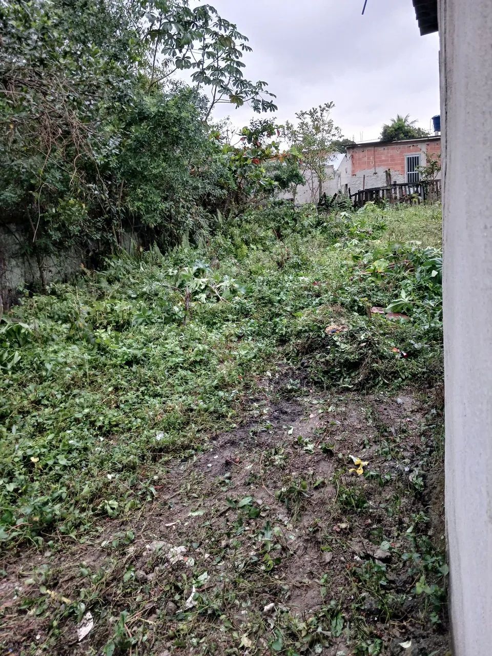 Vendo um terreno 180m2