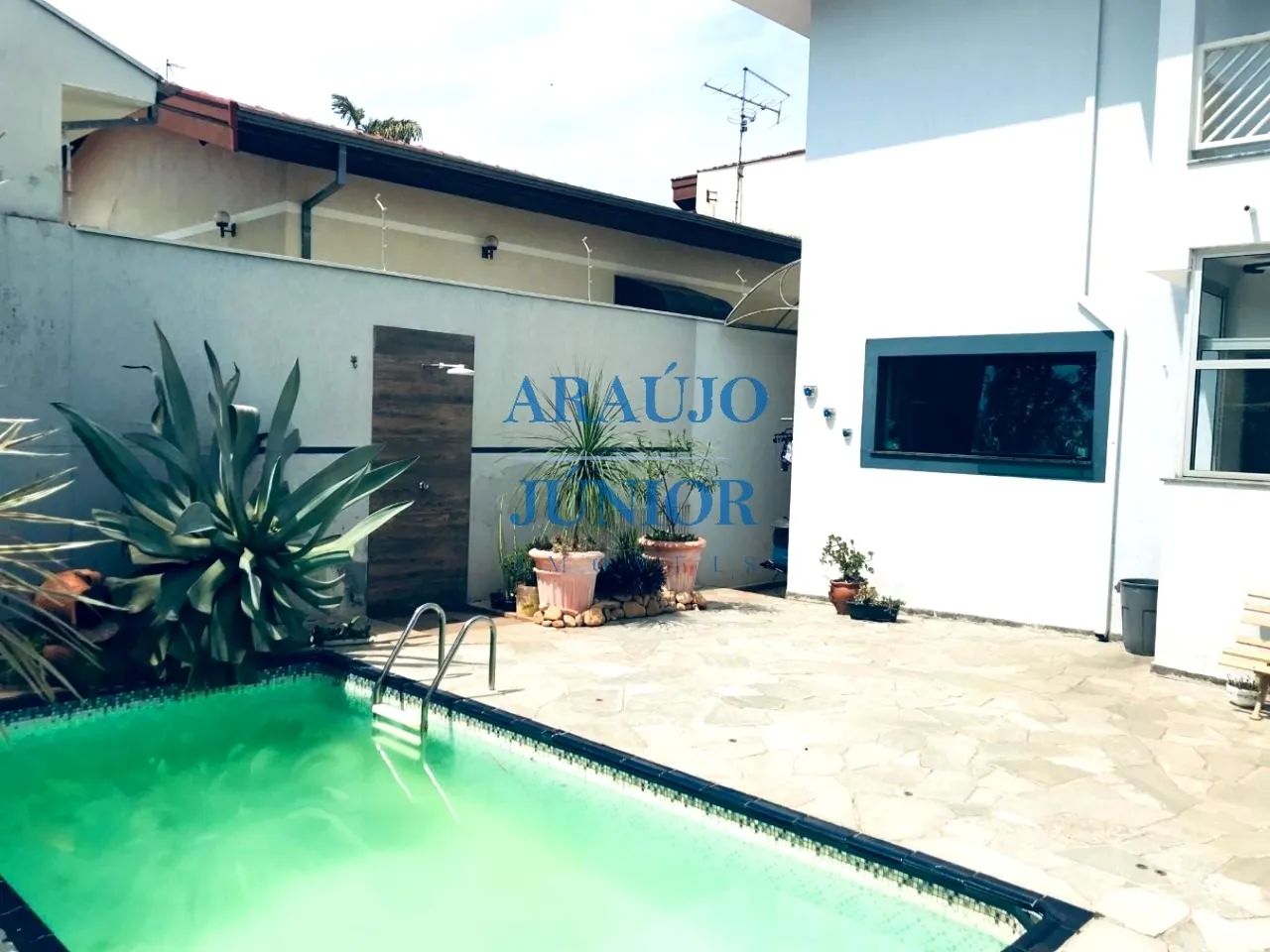 Sobrado com edícula, piscina e churrasqueira à venda no Werner Plaas: 4 quartos e 273,00 m - Foto 2