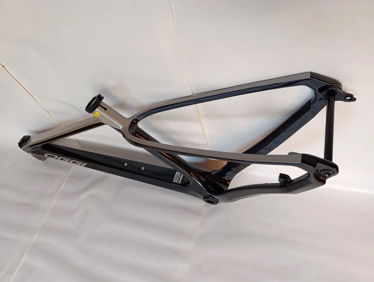 Quadro Oggi Agile pro carbon tamanho M boost 12x148 aro 29 mtb 
